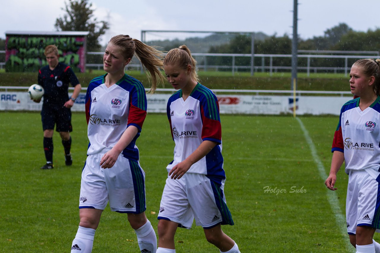 Bild 323 - B-Juniorinnen SV Henstedt Ulzburg - Frauen Bramfelder SV 3 : Ergebnis: 9:0